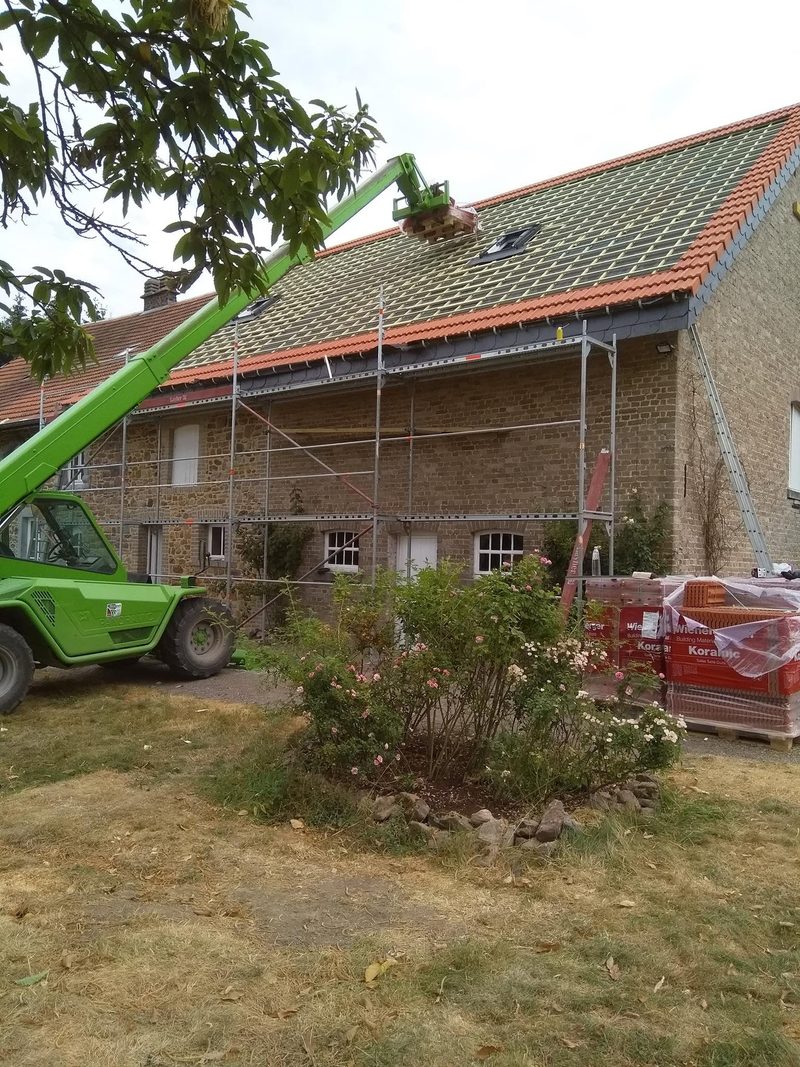 Rénovation toiture, ferme en pierre — Toiture à À COMPLÉTER, chantier ID Bois